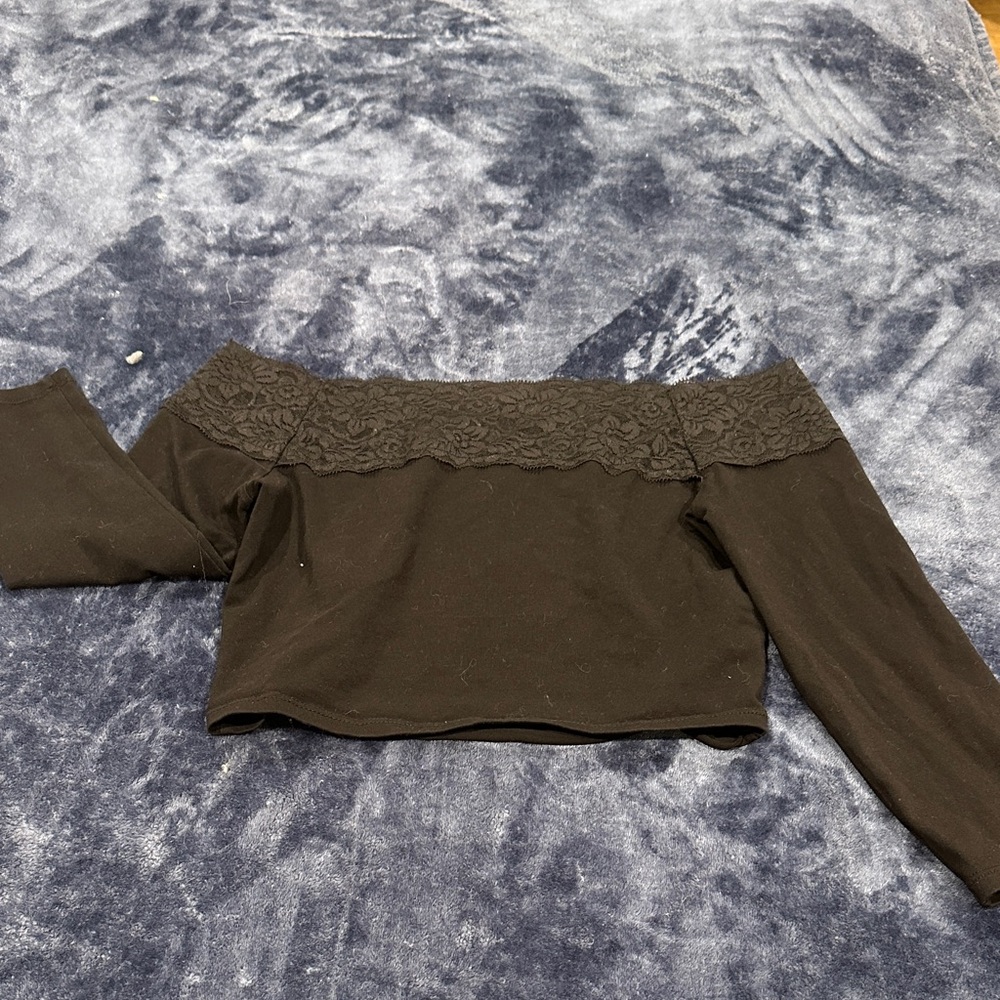 Forever 21 Black Off-Shoulder Crop Top